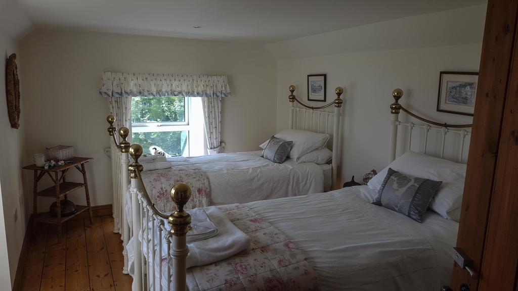 Bed and Breakfast Melorne Farm Кэмелфорд Номер фото