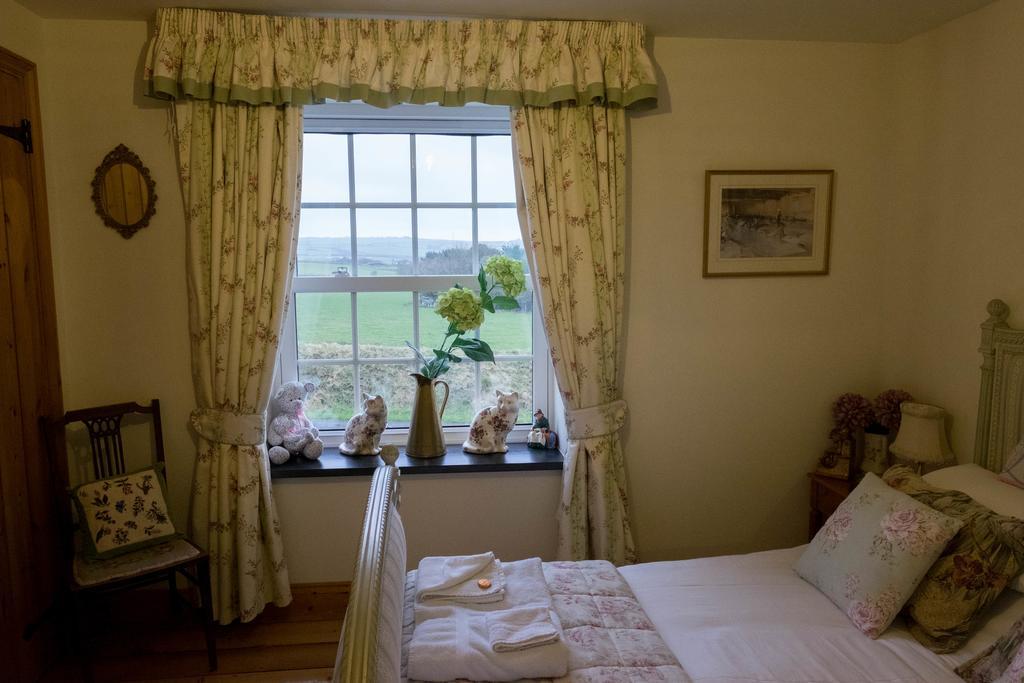 Bed and Breakfast Melorne Farm Кэмелфорд Экстерьер фото