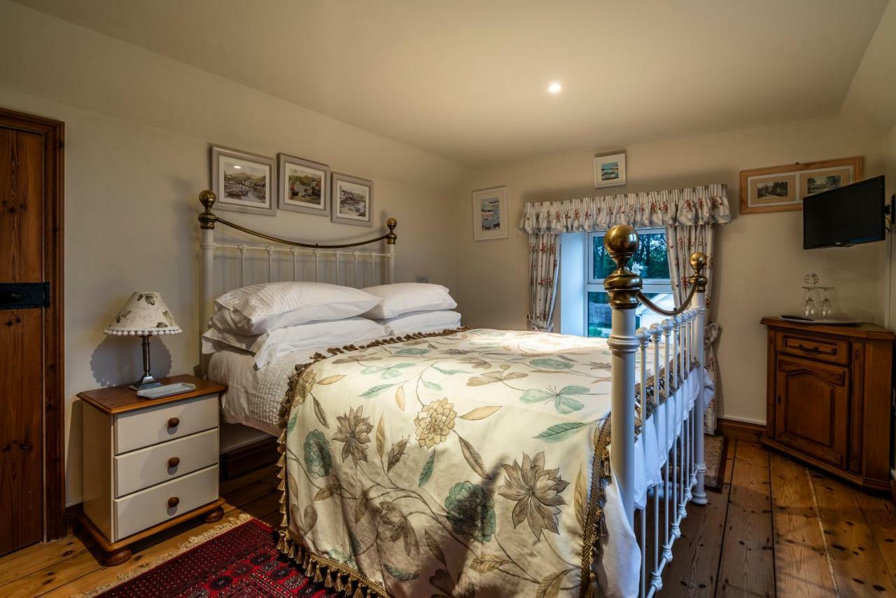 Bed and Breakfast Melorne Farm Кэмелфорд Экстерьер фото